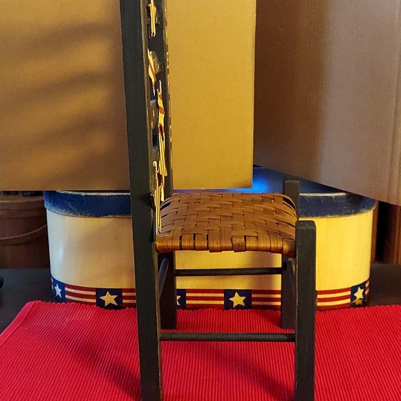 Set of Two Americana Chairs - Picture 7 of 10